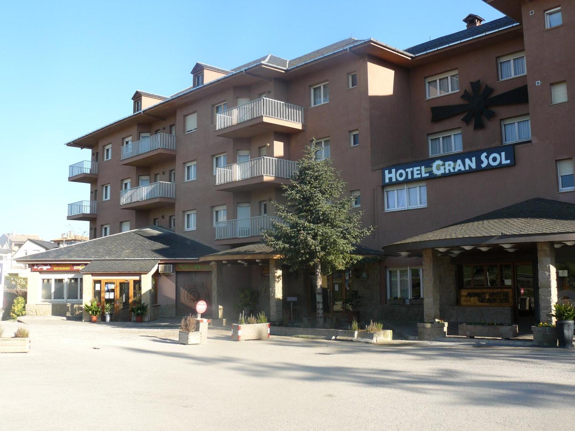 Hotel Gran Sol Solsona Luaran gambar